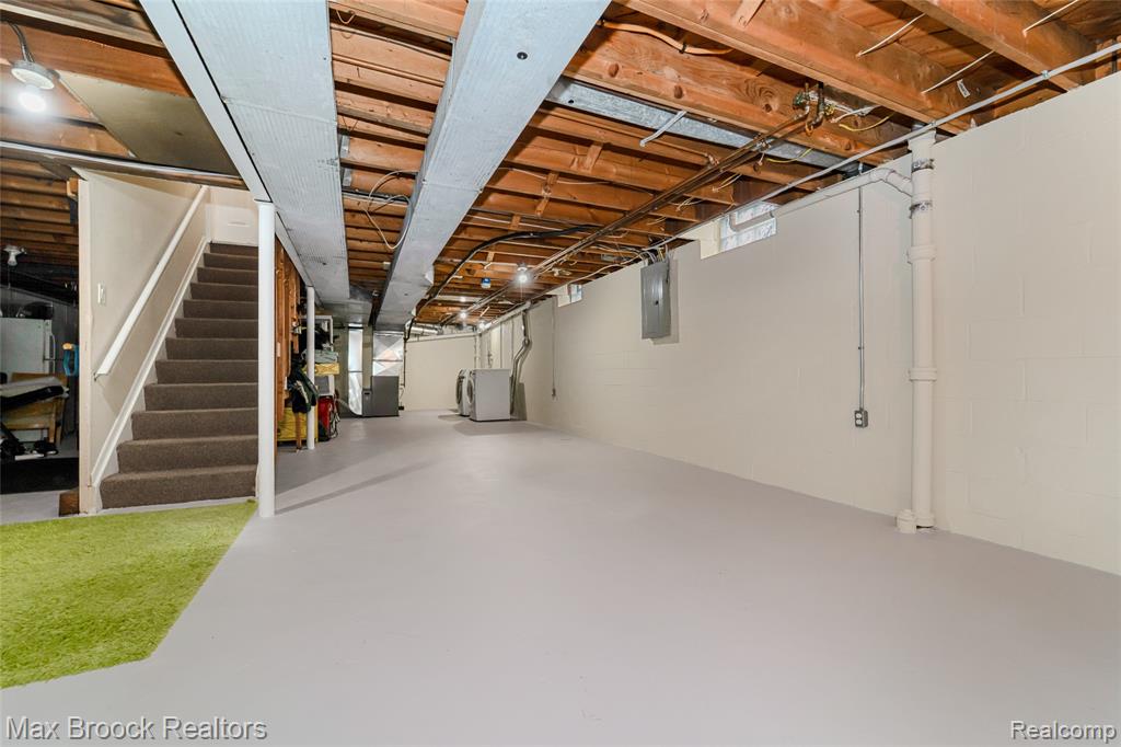 7118 Cathedral Drive, Bloomfield Hills, MI 48301 — Photo 50