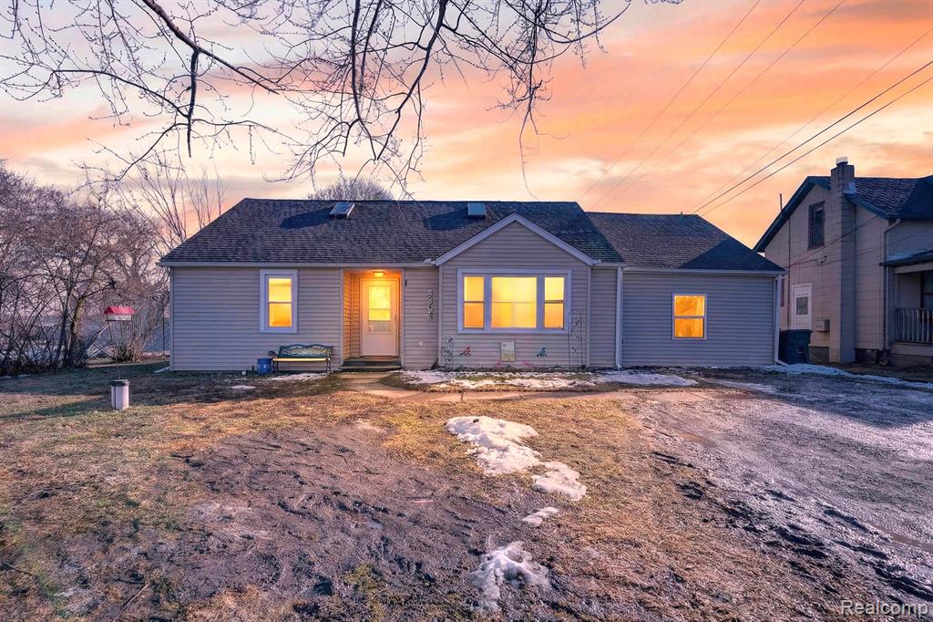 6015 Jeddo Road, MI 48032 — Photo 15