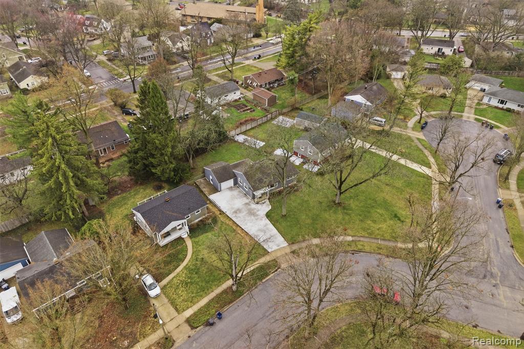 831 Loyola Drive, Ann Arbor, MI 48103 — Photo 34