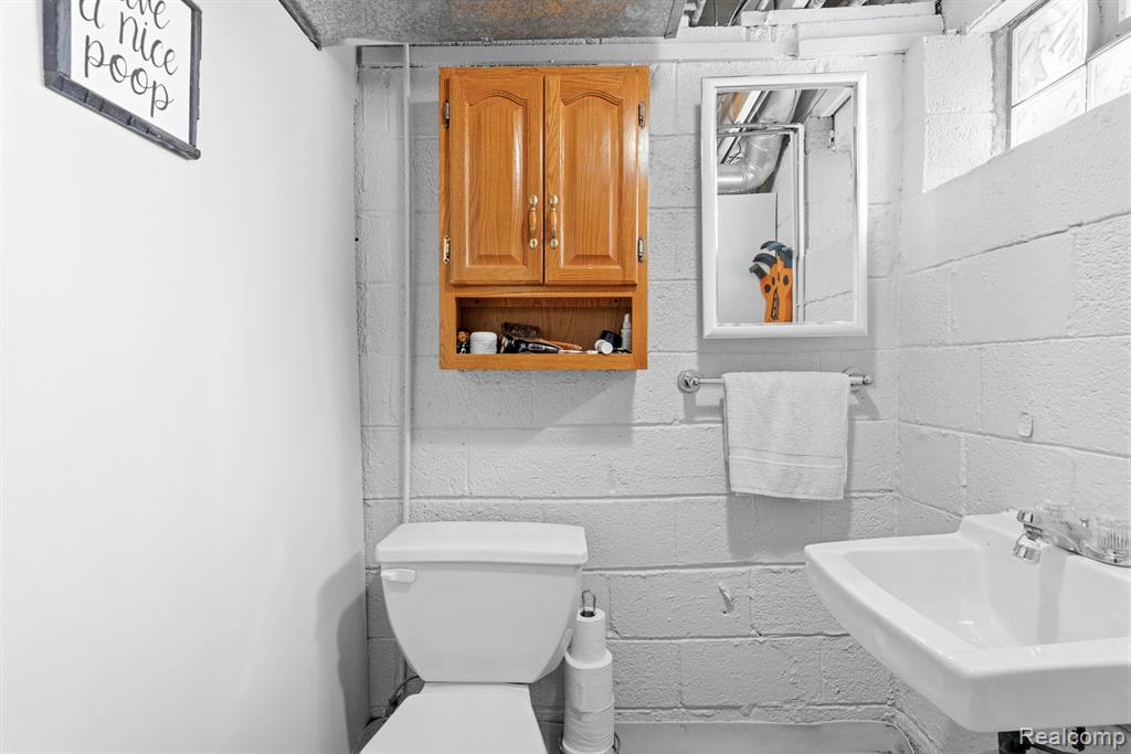 6735 Balfour Avenue, Allen Park, MI 48101 — Photo 18