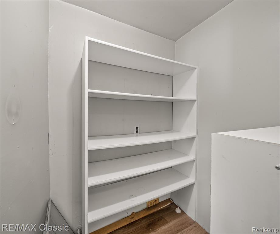 2185 Oakview Drive, Canton, MI 48187 — Photo 32