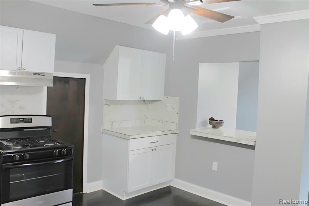 876 Vinewood Street, Wyandotte, MI 48192 — Photo 18