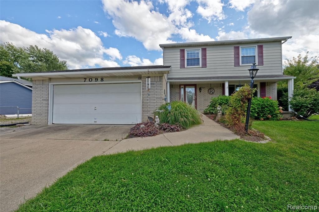 7098 Sherwood Lane, Davison, MI 48423 — front exterior