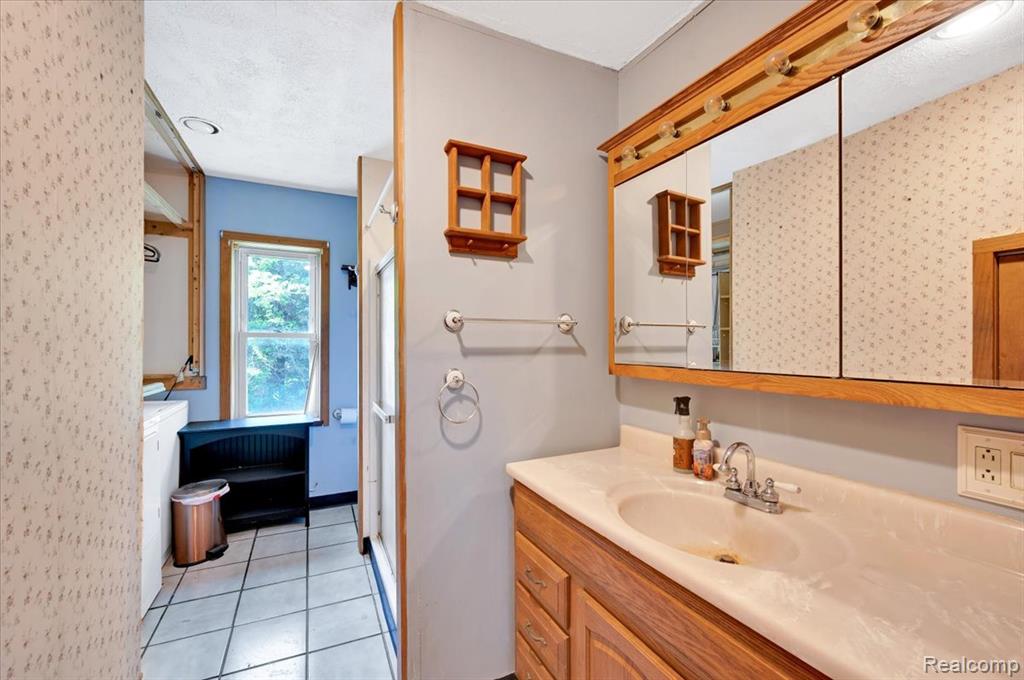 2200 W Oregon Street, Lapeer, MI 48446 — Photo 14