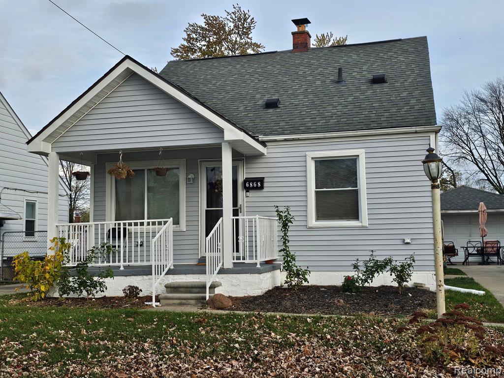 6868 Norborne Avenue, Dearborn Heights, MI 48127 — front exterior