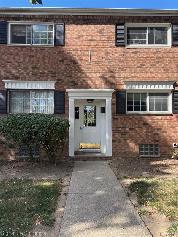 689 E Fox Hills Drive, 65, Bloomfield Hills, MI 48304 — Photo 4