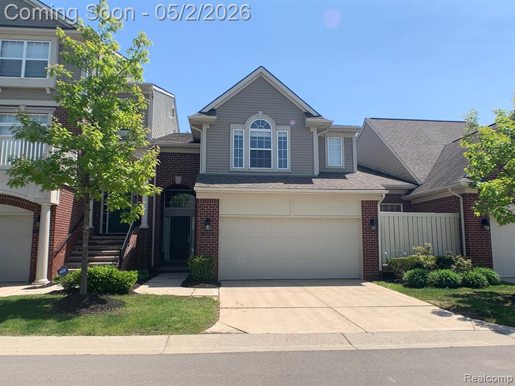 6603 BERRY CREEK Lane, West Bloomfield, MI — front exterior