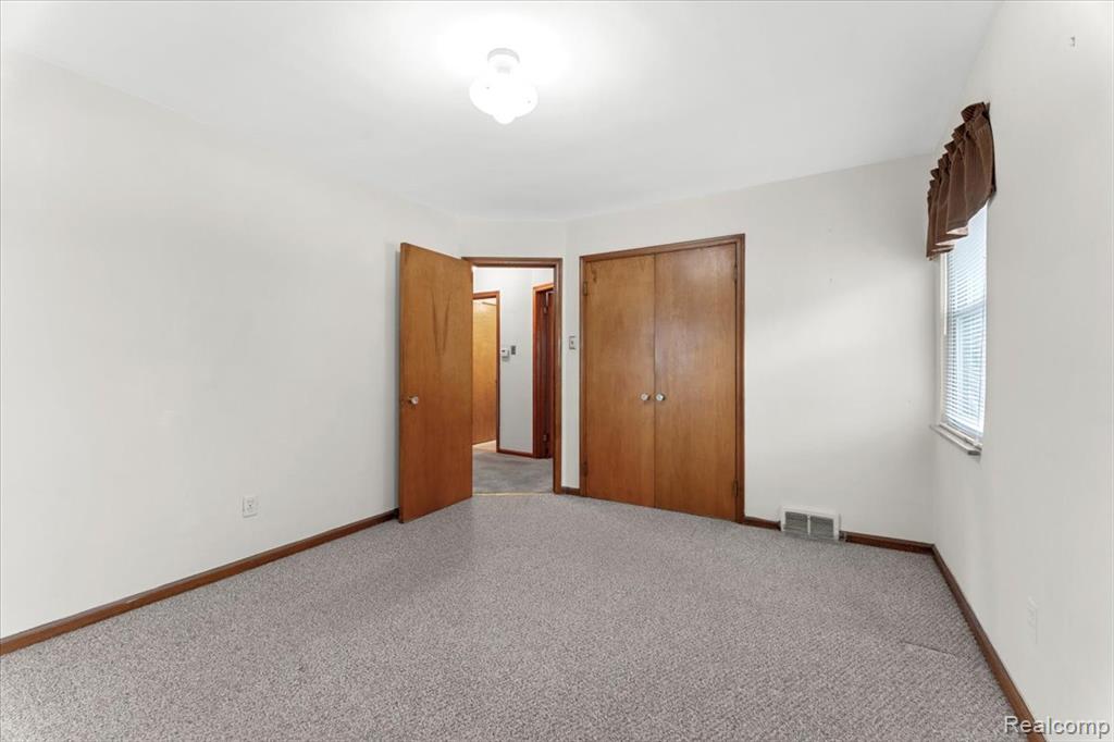 555 N Melborn Street, Dearborn, MI 48128 — Photo 12