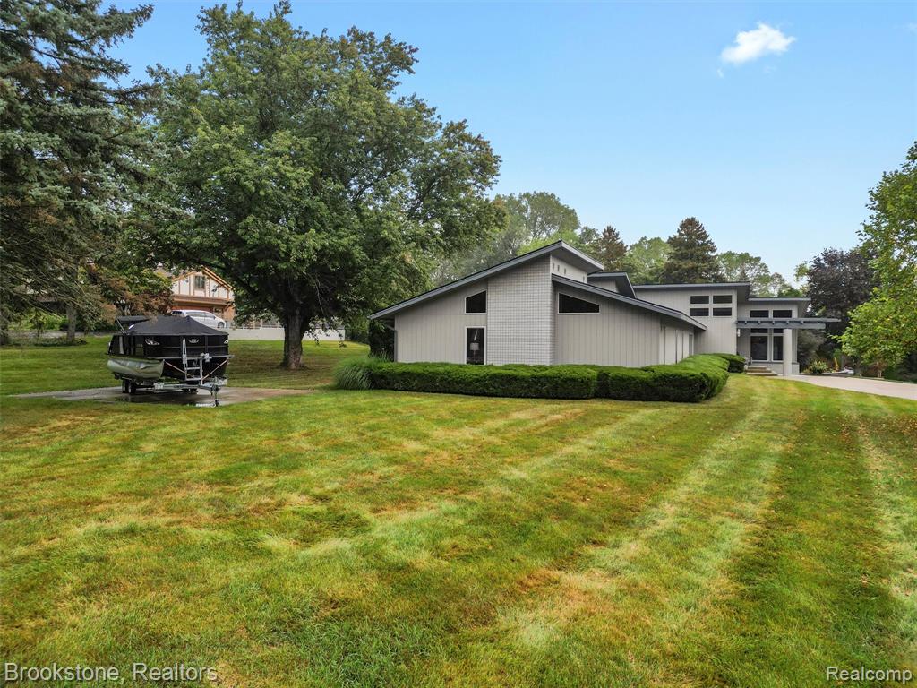 4820 Valley Vista Lane, Troy, MI 48098 — Photo 42