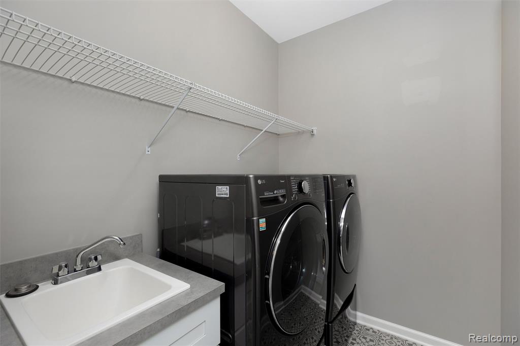 4280 ROLLING MEADOW Lane, Ypsilanti, MI 48197 — Photo 30