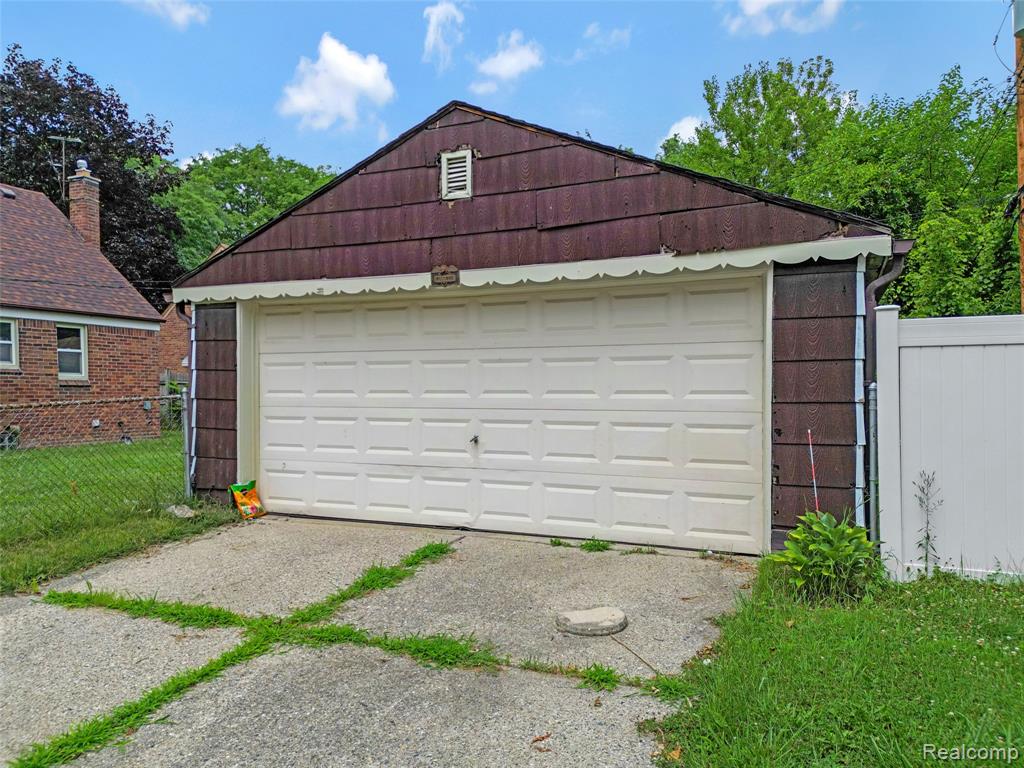 12000 Bramell, Redford, MI 48239 — Photo 7