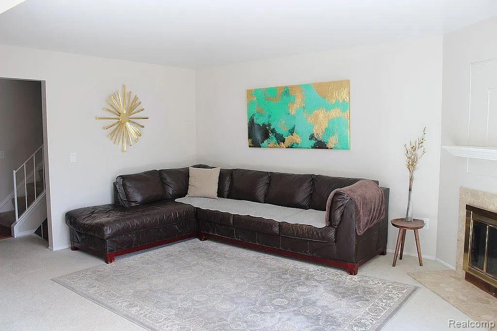 950 NEW HAVEN Court, Northville, MI 48167 — Photo 3