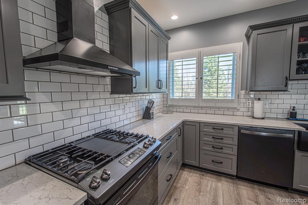 4670 HARVEST Row, MI 48049 — Photo 40