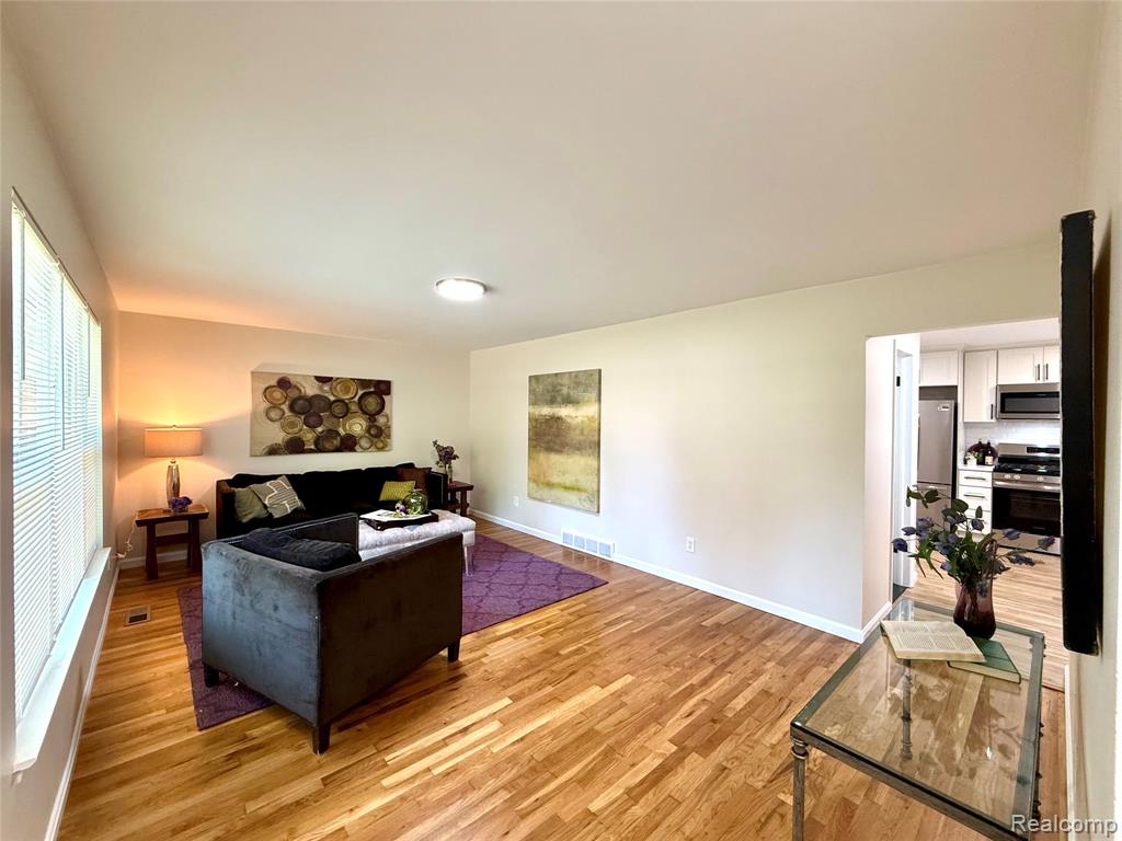 39909 Lynn Street, Canton, MI 48187 — Photo 5