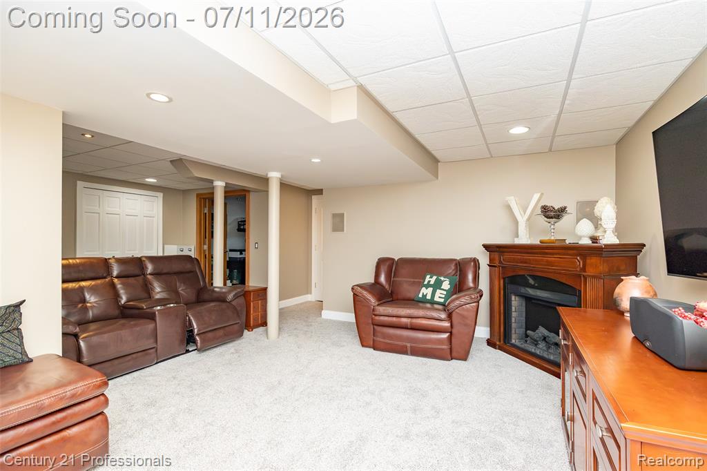 689 Woodfield Way, Rochester Hills, MI 48307 — Photo 44