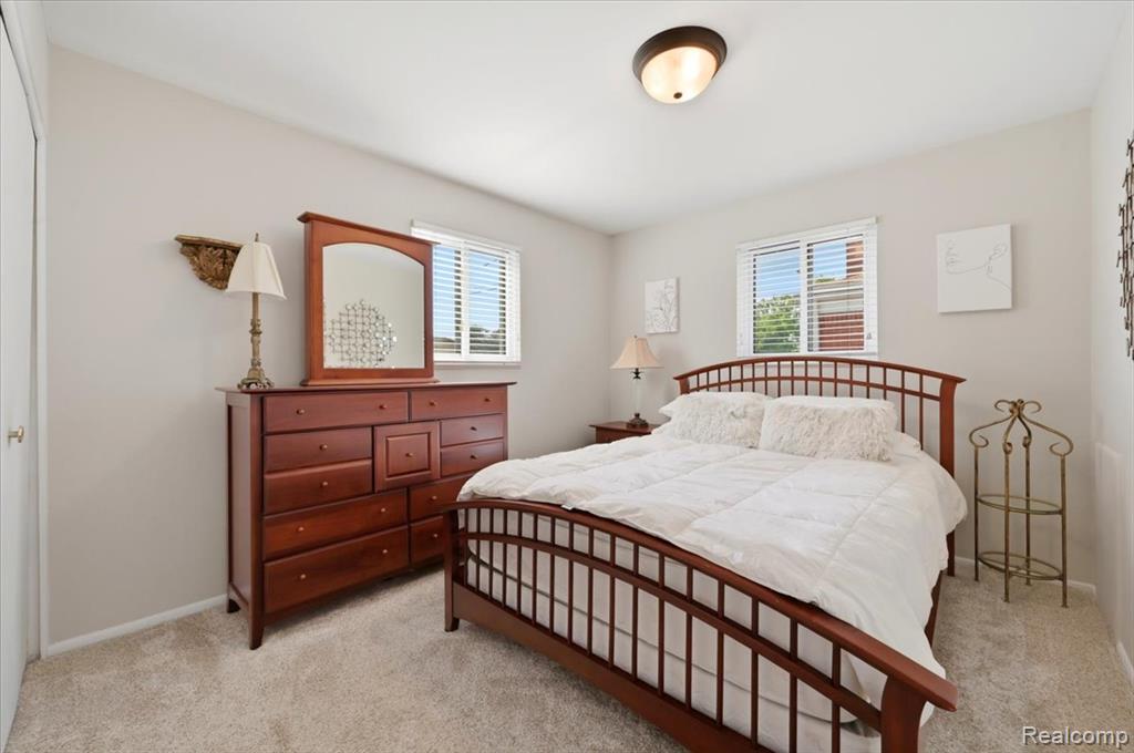 5918 N Lafayette Street, Dearborn Heights, MI 48127 — Photo 15