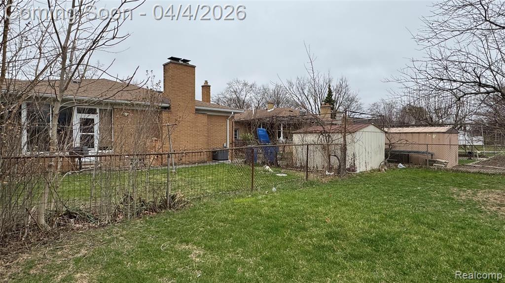7117 N Evangeline Street, Dearborn Heights, MI 48127 — Photo 38