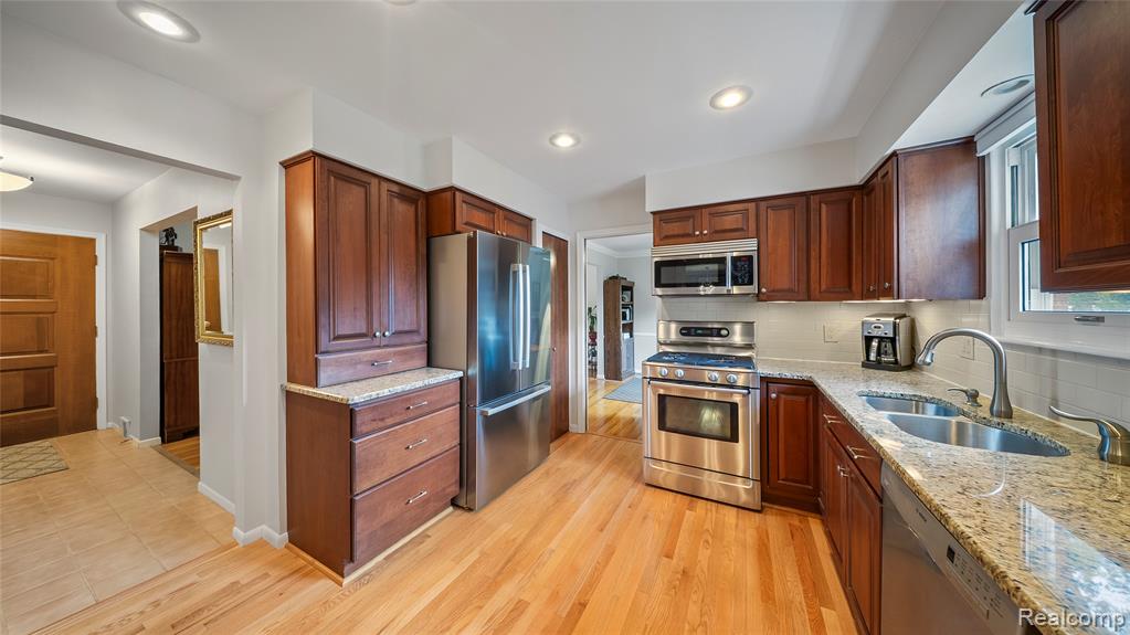 8267 Church Road, Grosse Ile, MI 48138 — Photo 14