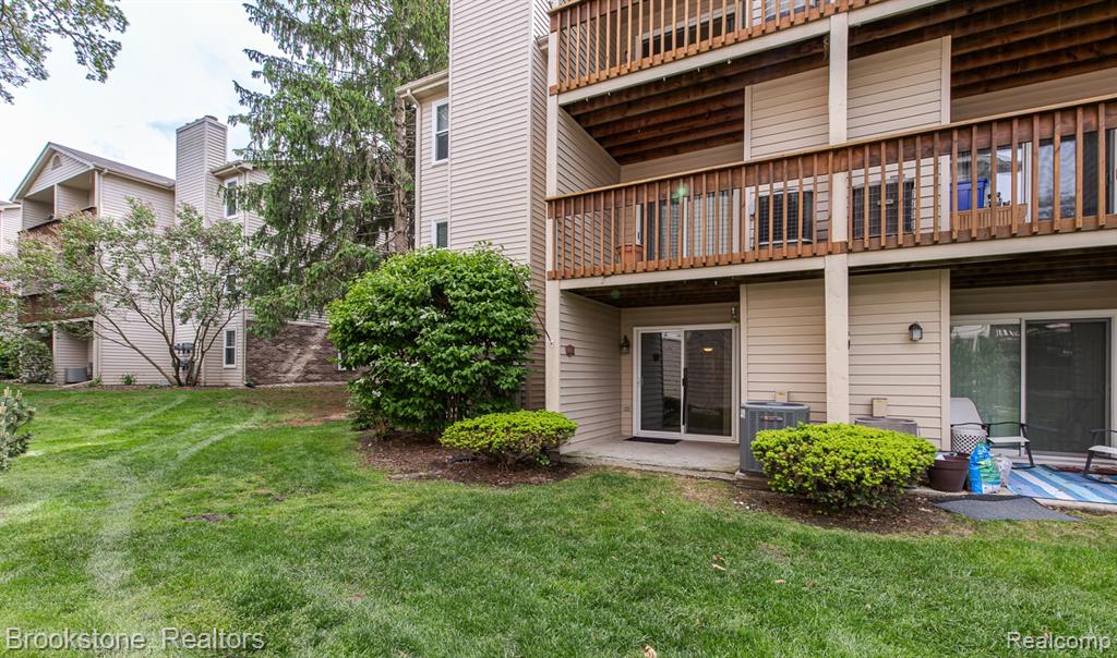 5078 Harbor Oak Drive, 40, Waterford, MI 48329 — Photo 34