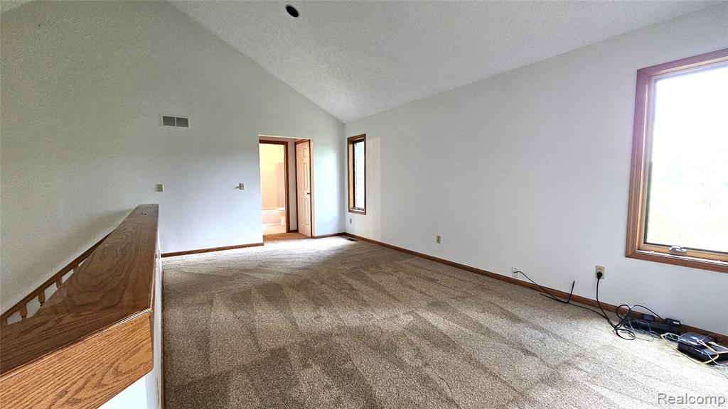 448 Fairwood Road, Pinckney, MI 48169 — Photo 15