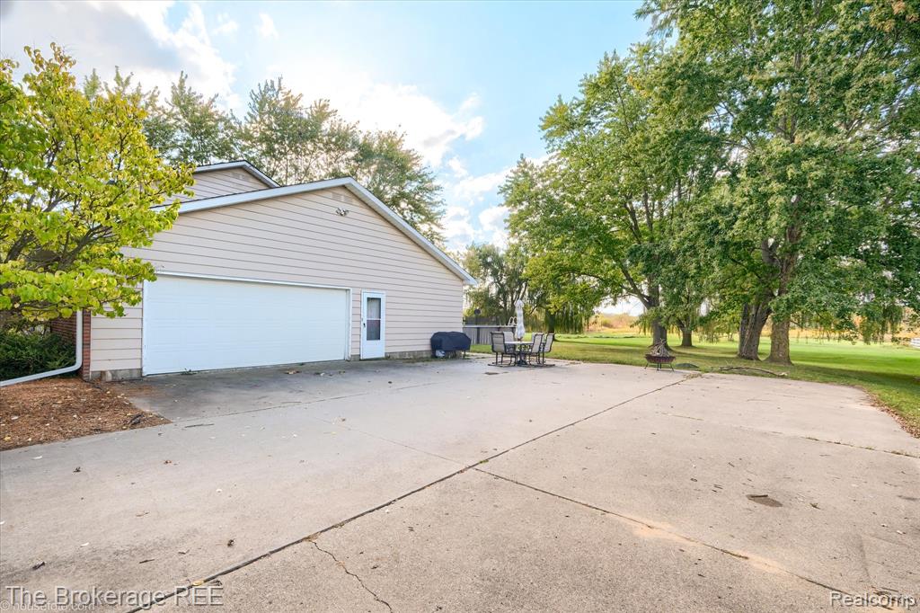 8171 N Linden Road, Mount Morris, MI 48458 — Photo 4