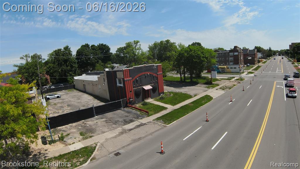 600 W Huron Street, Pontiac, MI 48341 — Photo 13