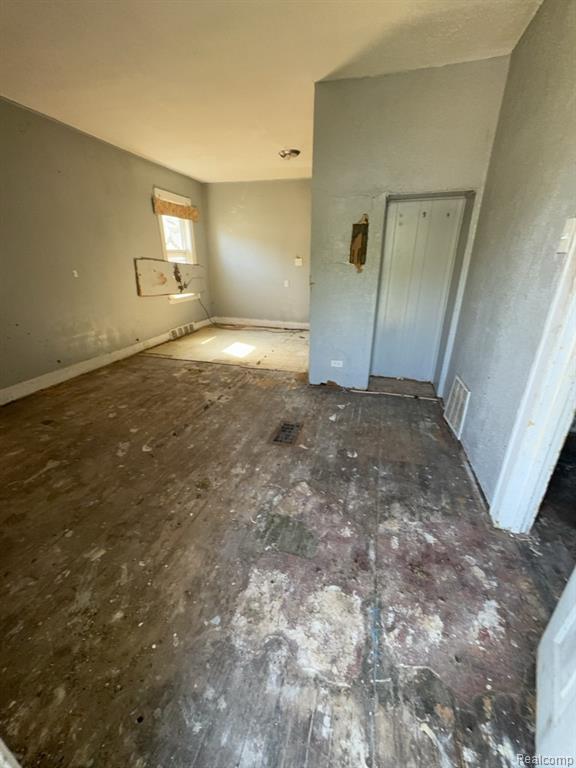 19751 Oakfield Street, Detroit, MI, 48235