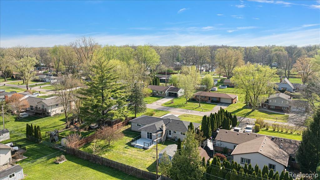 47349 Nita Drive, Utica, MI 48317 — Photo 38