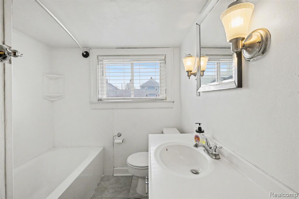313 Myrtle Street, Flushing, MI 48433 — Photo 10