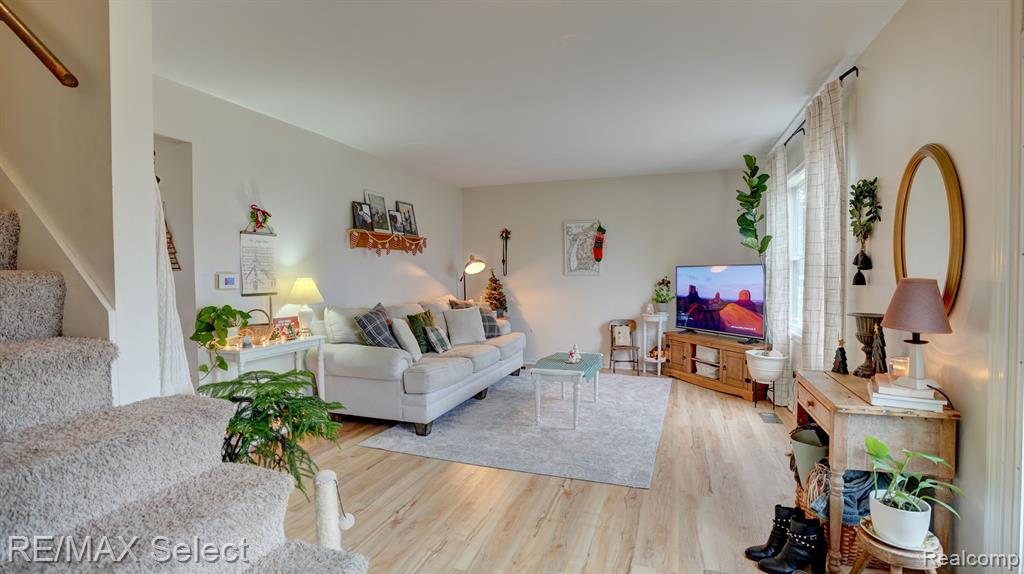5108 MIDDLEBORO Road, Grand Blanc, MI 48439 — Photo 4