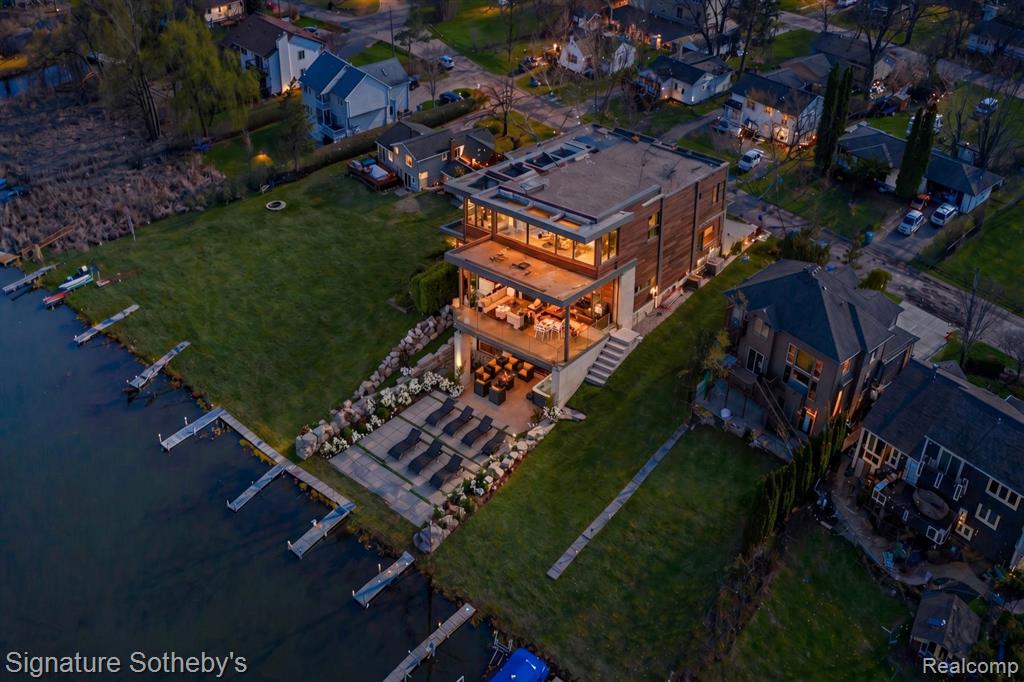 1105 Oregon Boulevard, Waterford, MI 48327 — Photo 32