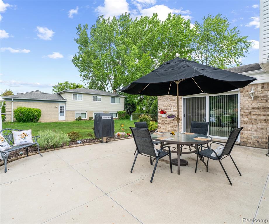42736 BOULDEN Court, Canton, MI 48187 — Photo 16