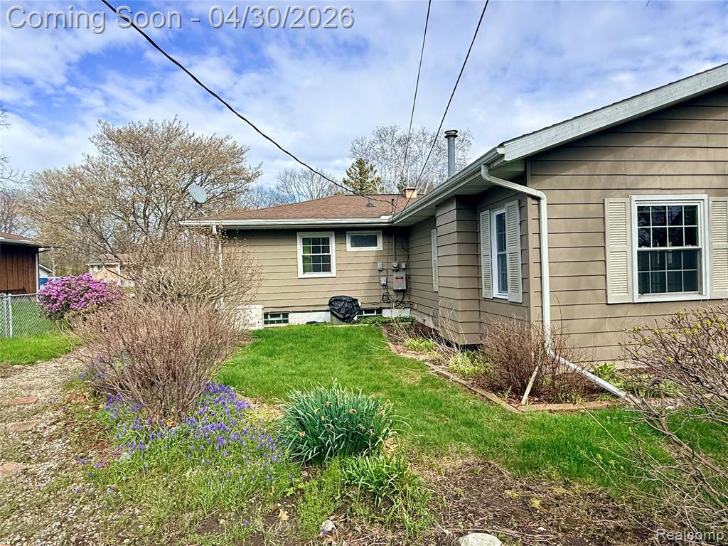 2571 Herber Drive, Port Huron, MI 48060 — Photo 23