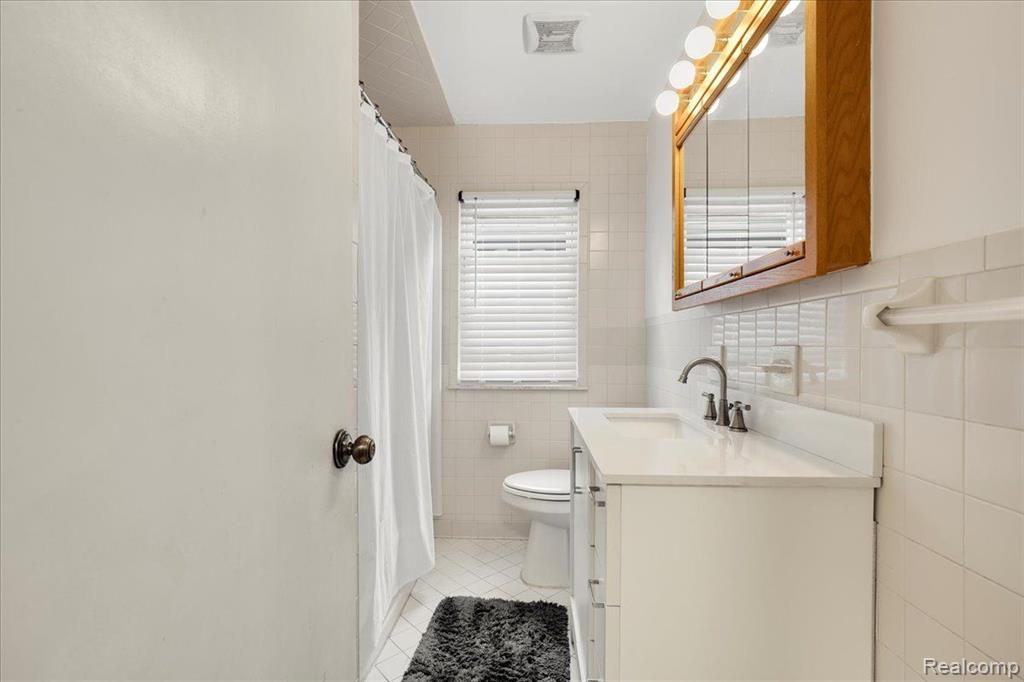 700 SILMAN Street, Ferndale, MI 48220 — Photo 10