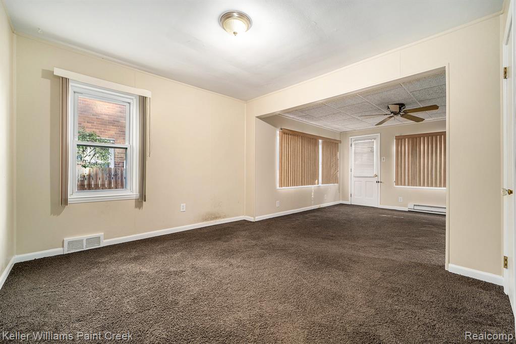 20926 Lennon Street, Harper Woods, MI 48225 — Photo 12