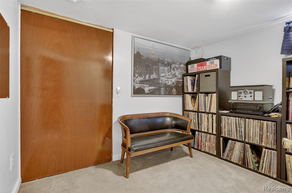 9923 Inkster Road, Livonia, MI, 48150