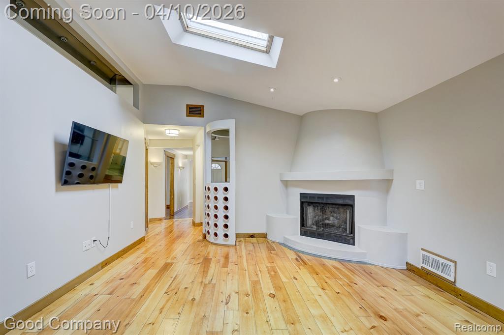 703 Gardenia Avenue, Royal Oak, MI 48067 — Photo 3