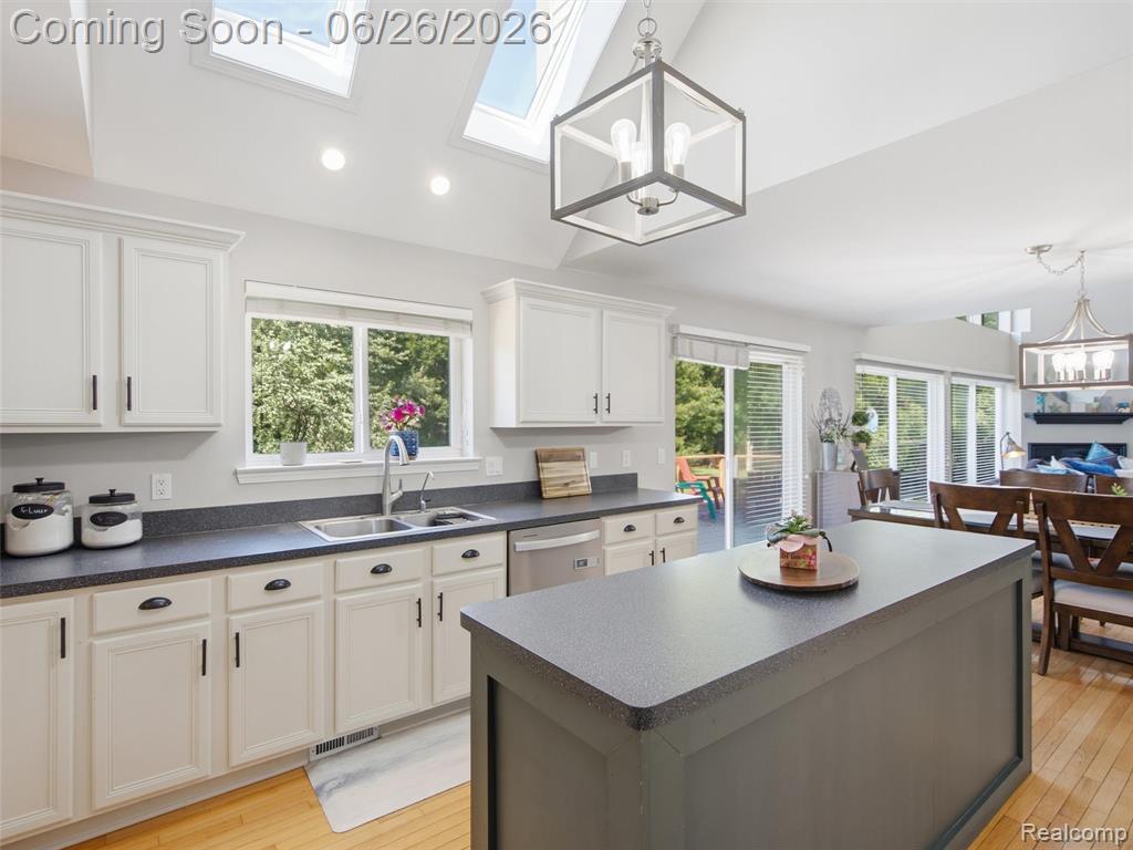 4974 Menominee Lane, Clarkston, MI 48348 — Photo 20