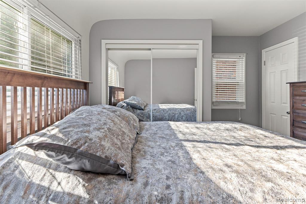 9896 Park Avenue, Allen Park, MI 48101 — Photo 16