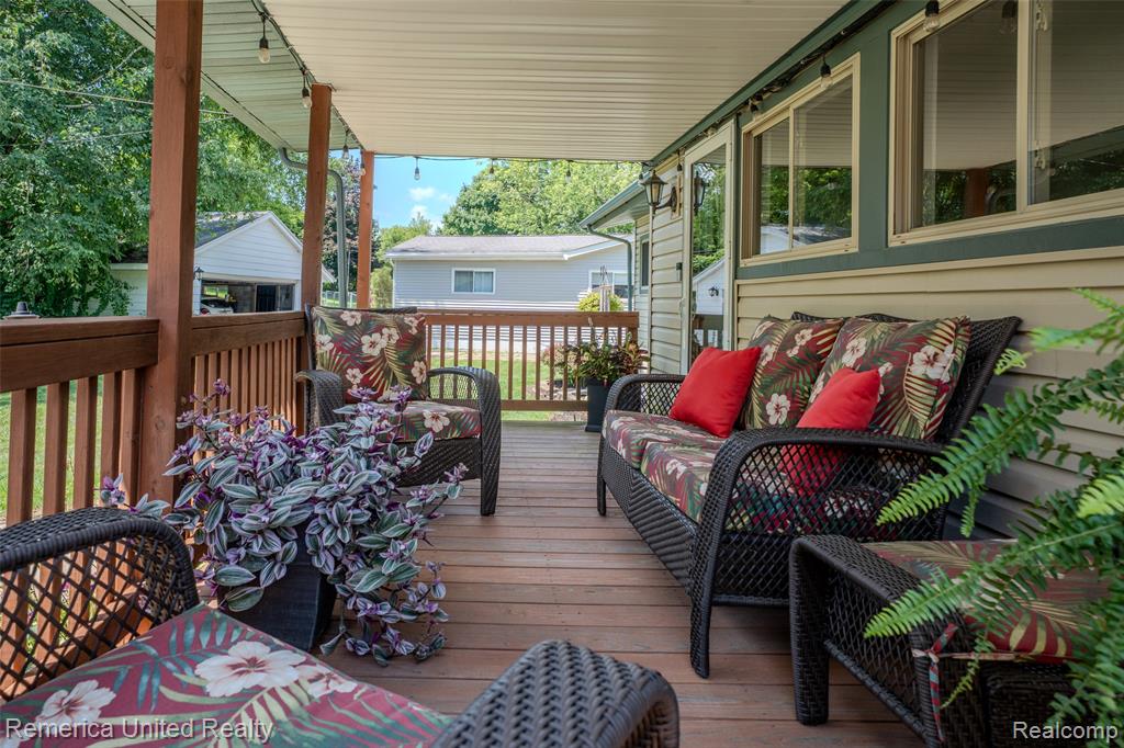 839 Sweetbriar, Milford, MI 48381 — Photo 12
