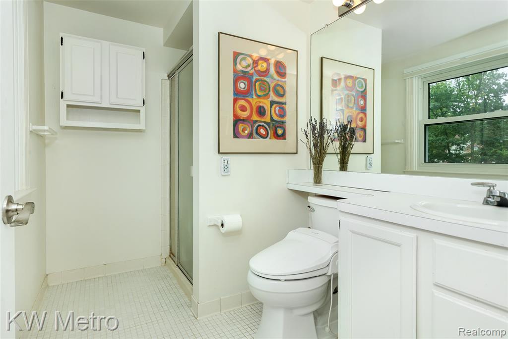 635 Timberline Drive, Rochester Hills, MI 48309 — Photo 25