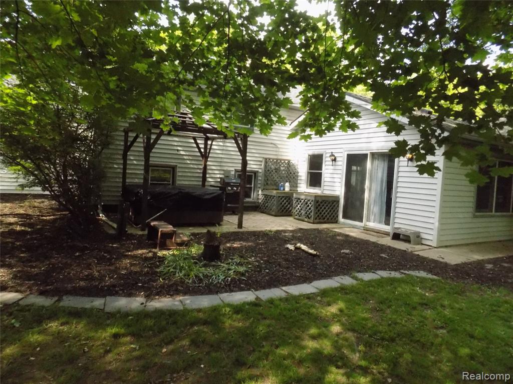 9207 Whitall Lane, Grosse Ile, MI 48138 — Photo 34