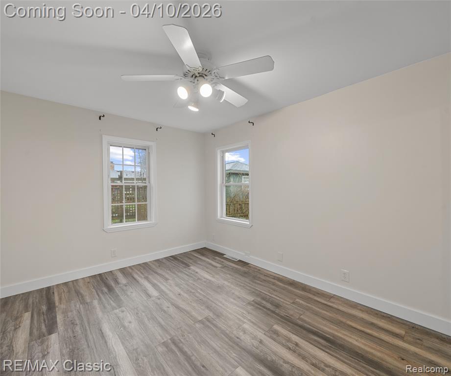 9083 Pittsfield Street, Commerce Twp, MI 48382 — Photo 17
