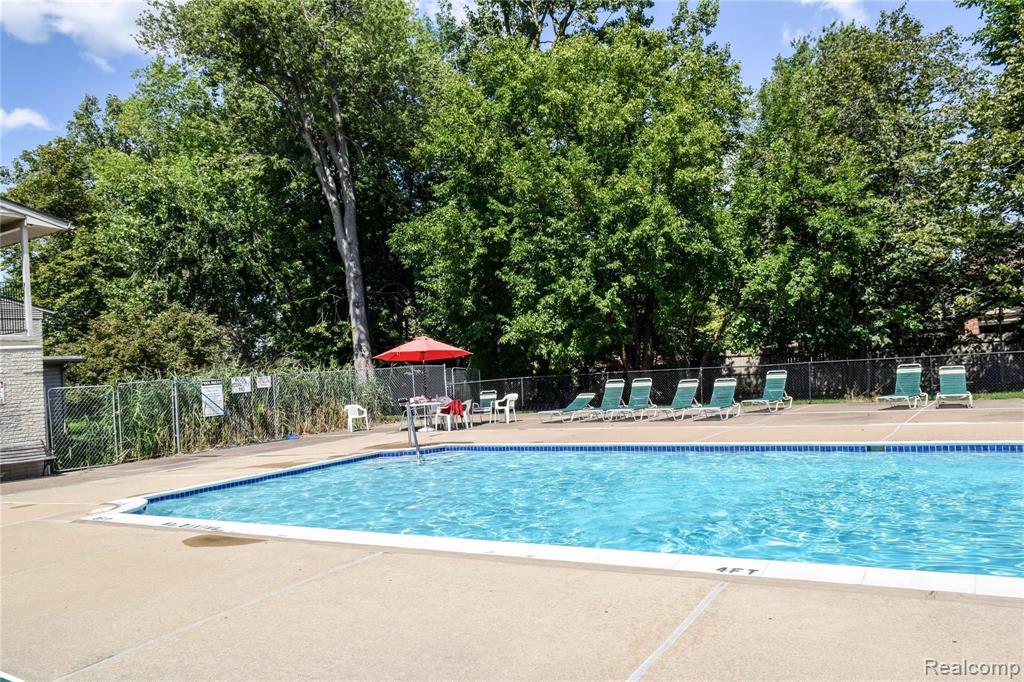 9960 ALLEN POINTE Drive, Allen Park, MI 48101 — Photo 27