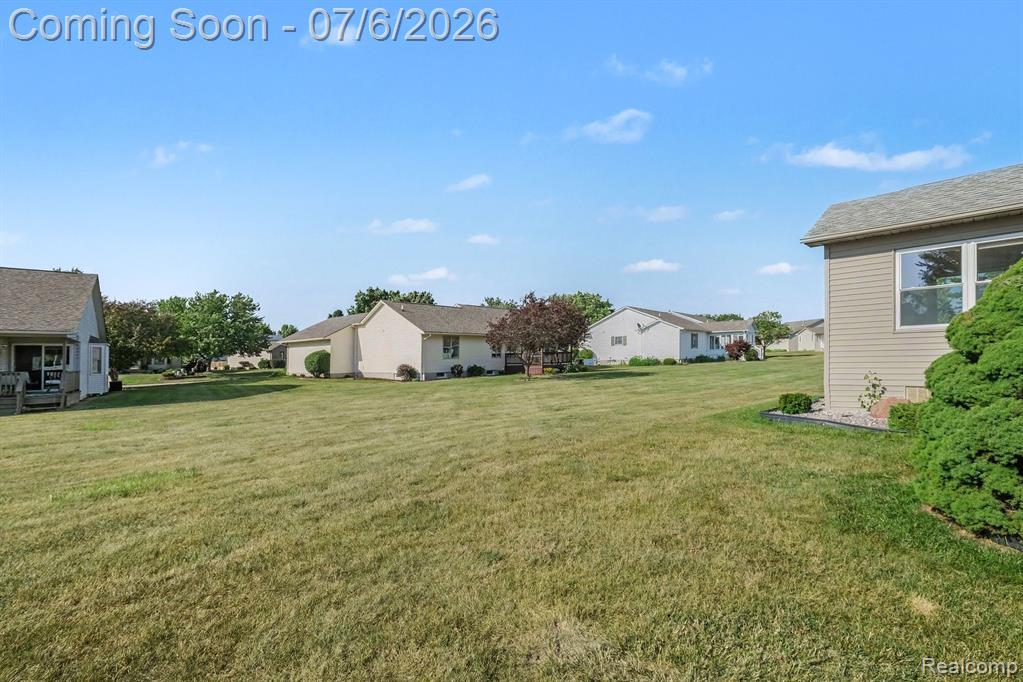 4392 Springbrook Drive, Swartz Creek, MI 48473 — Photo 19