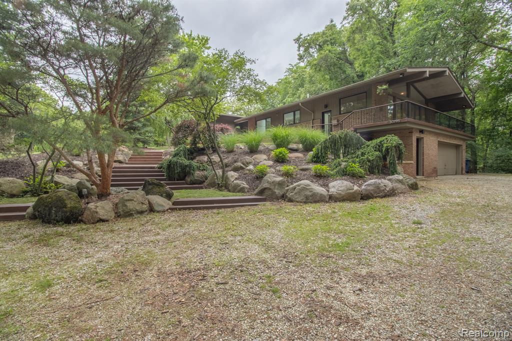 30795 Adair Court, Franklin, MI 48025 — Photo 45