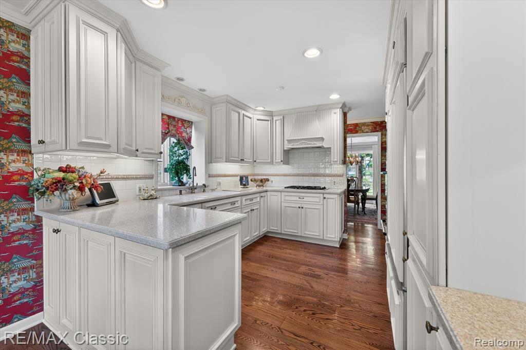 12648 Portsmouth Court, Plymouth, MI 48170 — Photo 17