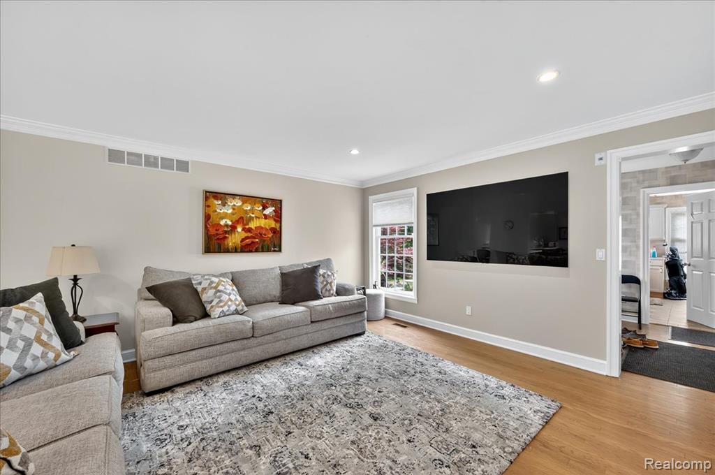 4815 Mill Creek Court, Rochester, MI 48306 — Photo 26