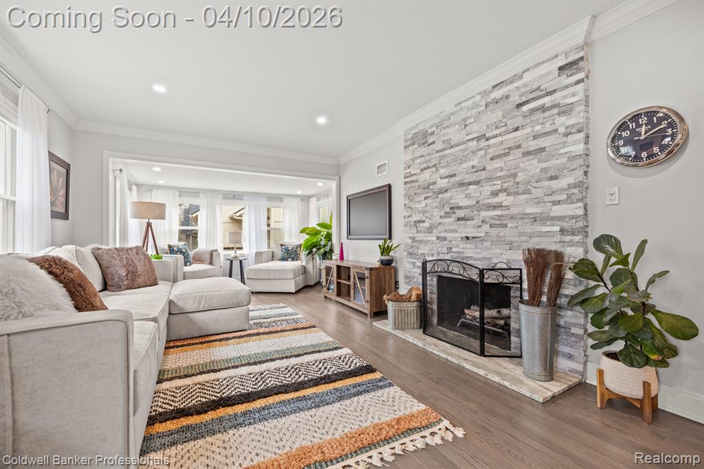 46079 Sunset Street, Northville, MI 48167 — Photo 9