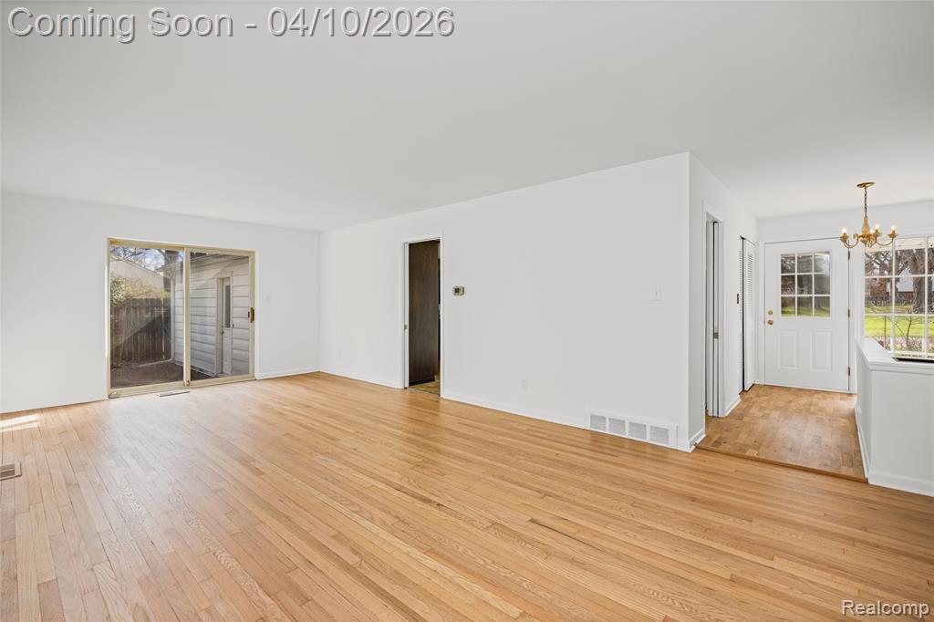 7077 Brookridge Drive, West Bloomfield, MI — Photo 13